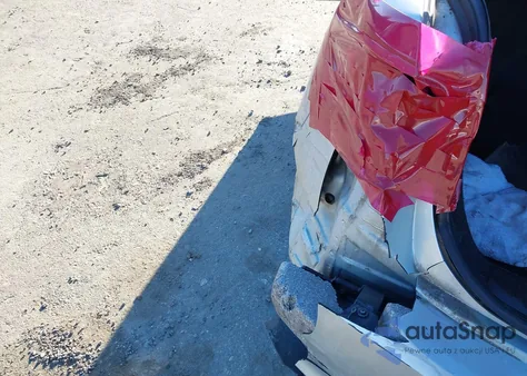 2008 Hyundai Elantra Gls/Se from USA, damaged, VIN KMHDU46D18U505391